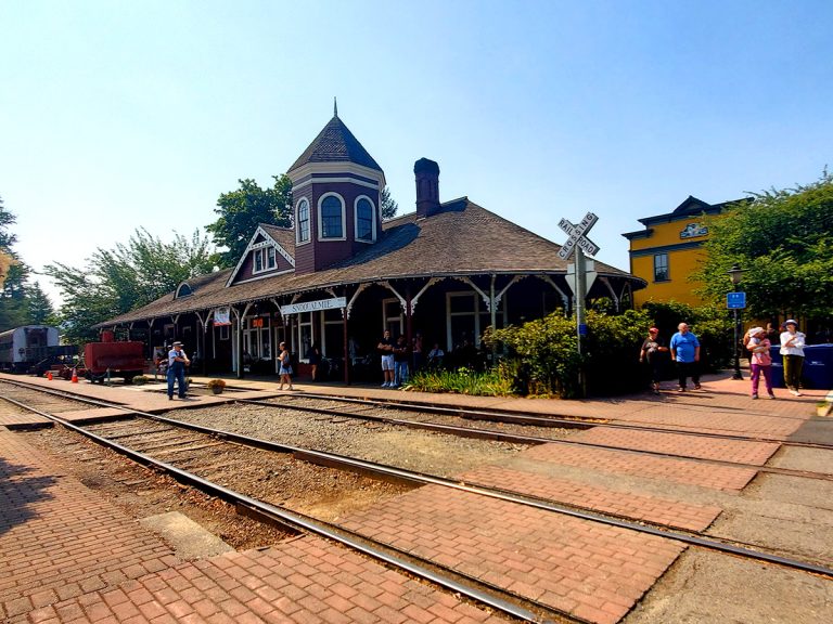 Snoqualmie Train Depot