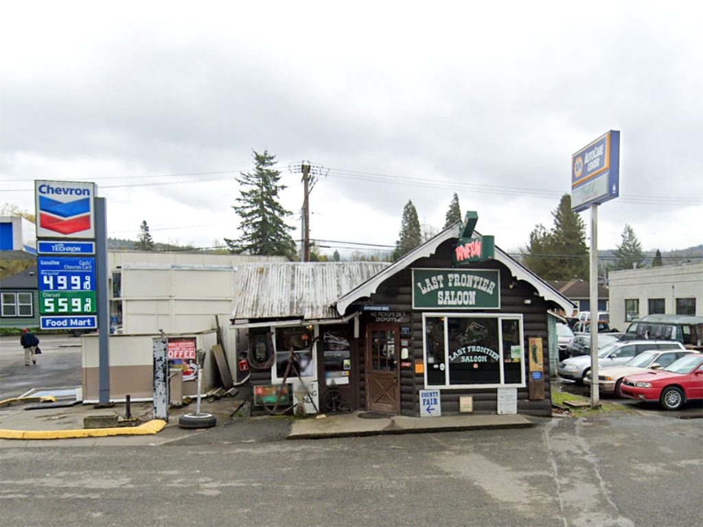 Last Frontier Saloon outside view - Fall City, Washington
